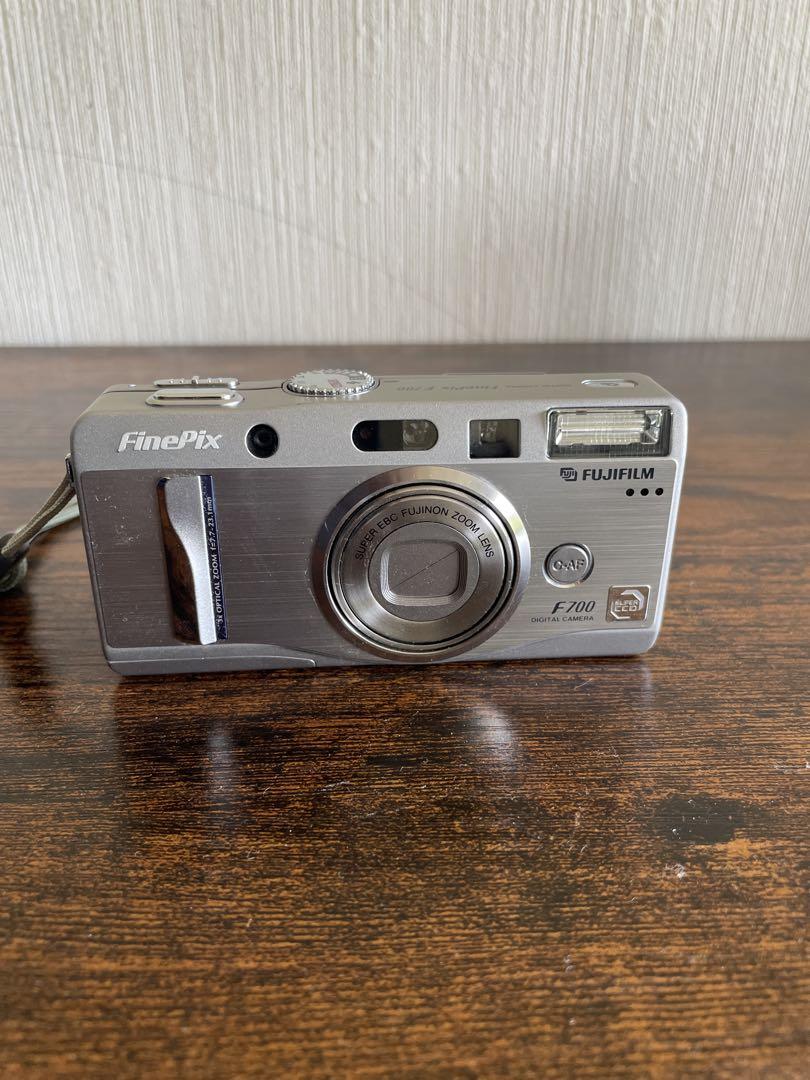 Fujifilm FinePix F700 シルバー - メルカリ