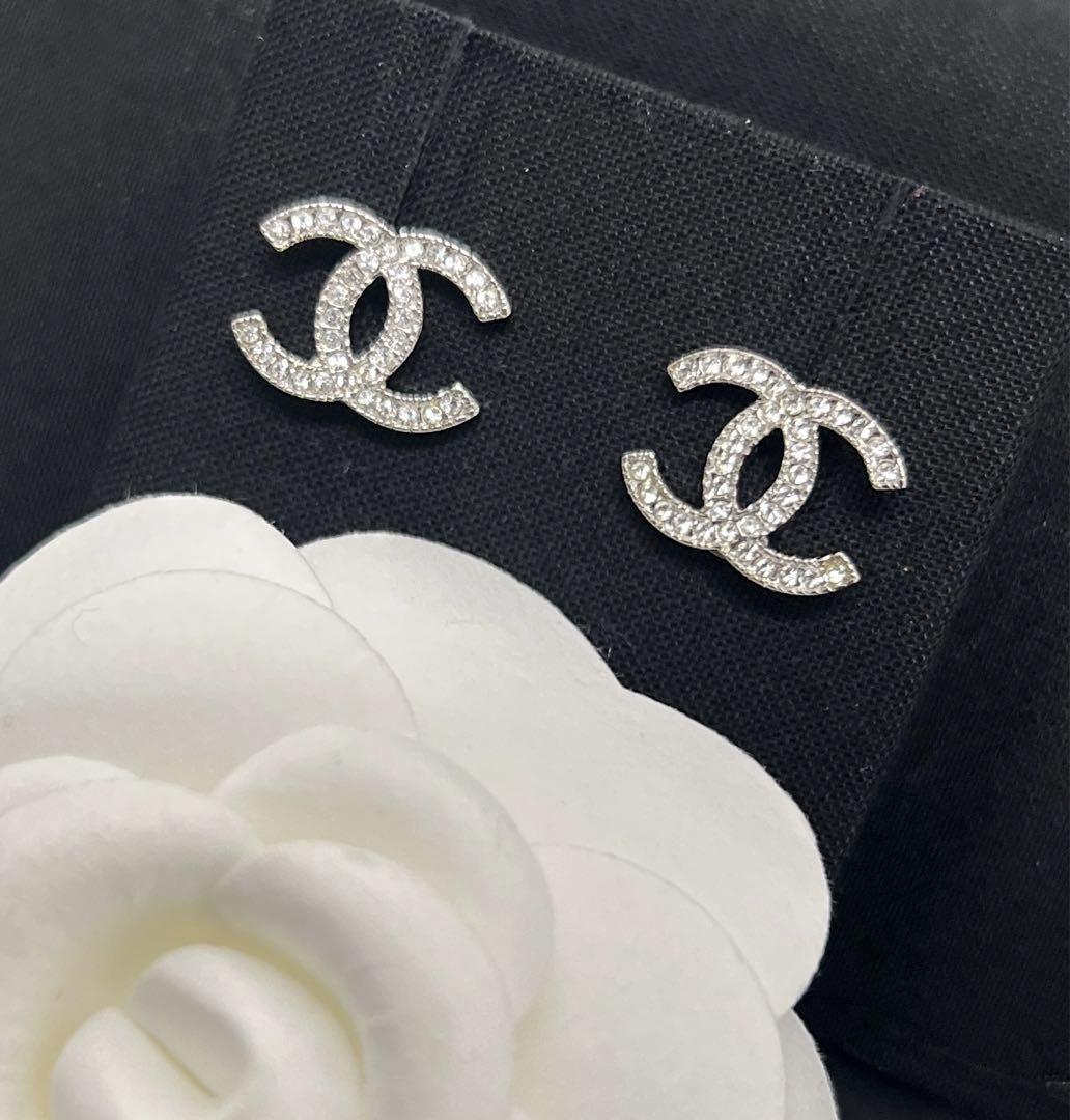 新品未使用　CHANEL 定番ピアス　廃盤モデル
