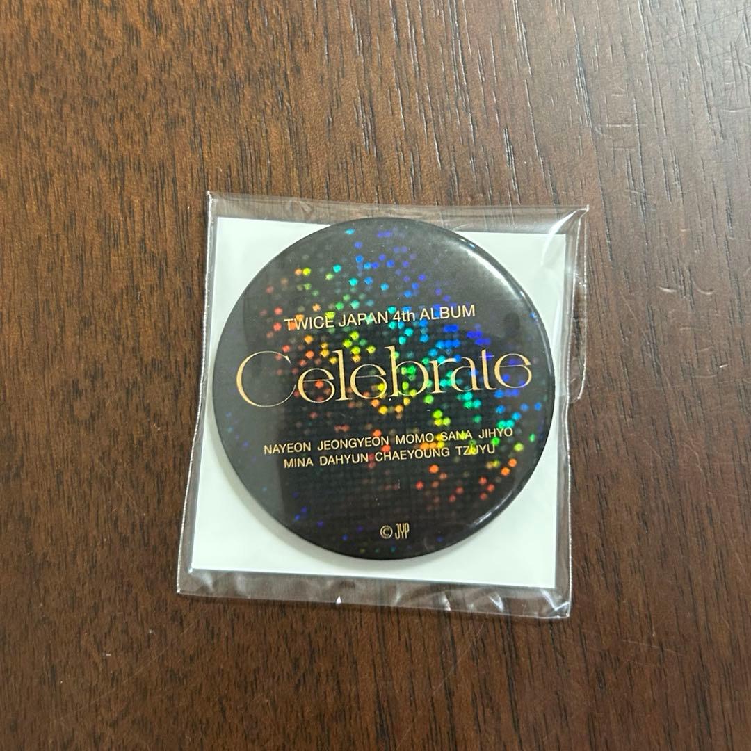 celebrate 缶バッジ　TWICE