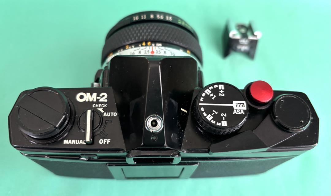 ★ OLYMPUS OM-2 BLACK + ★ 広角レンズ 28mm