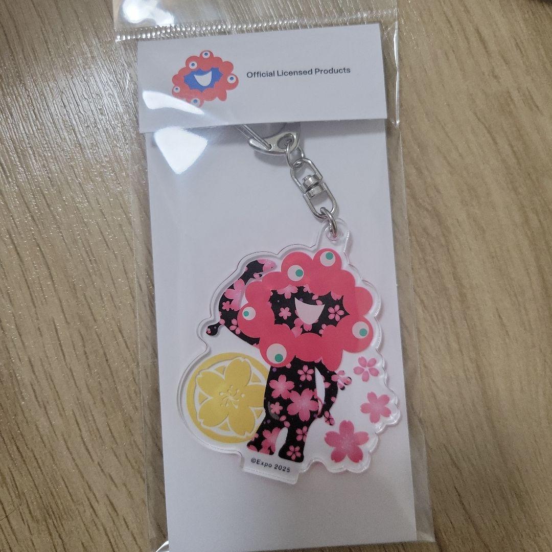 ミャクミャク アクリルキーホルダー ぷっくりったい 桜｜Yahoo