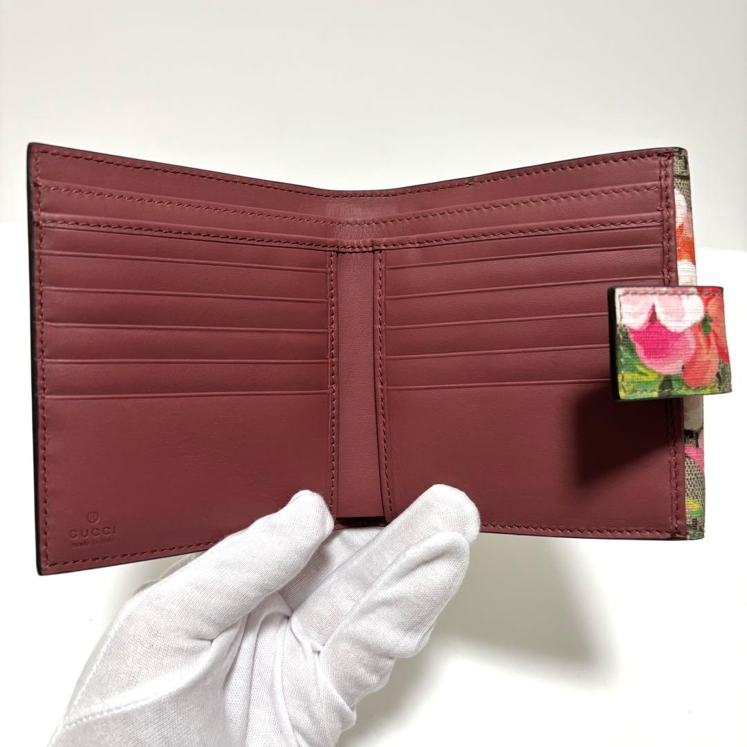 388✨新品✨グッチ 二つ折り財布 GGスプリーム ブルームス 花柄 Wホック