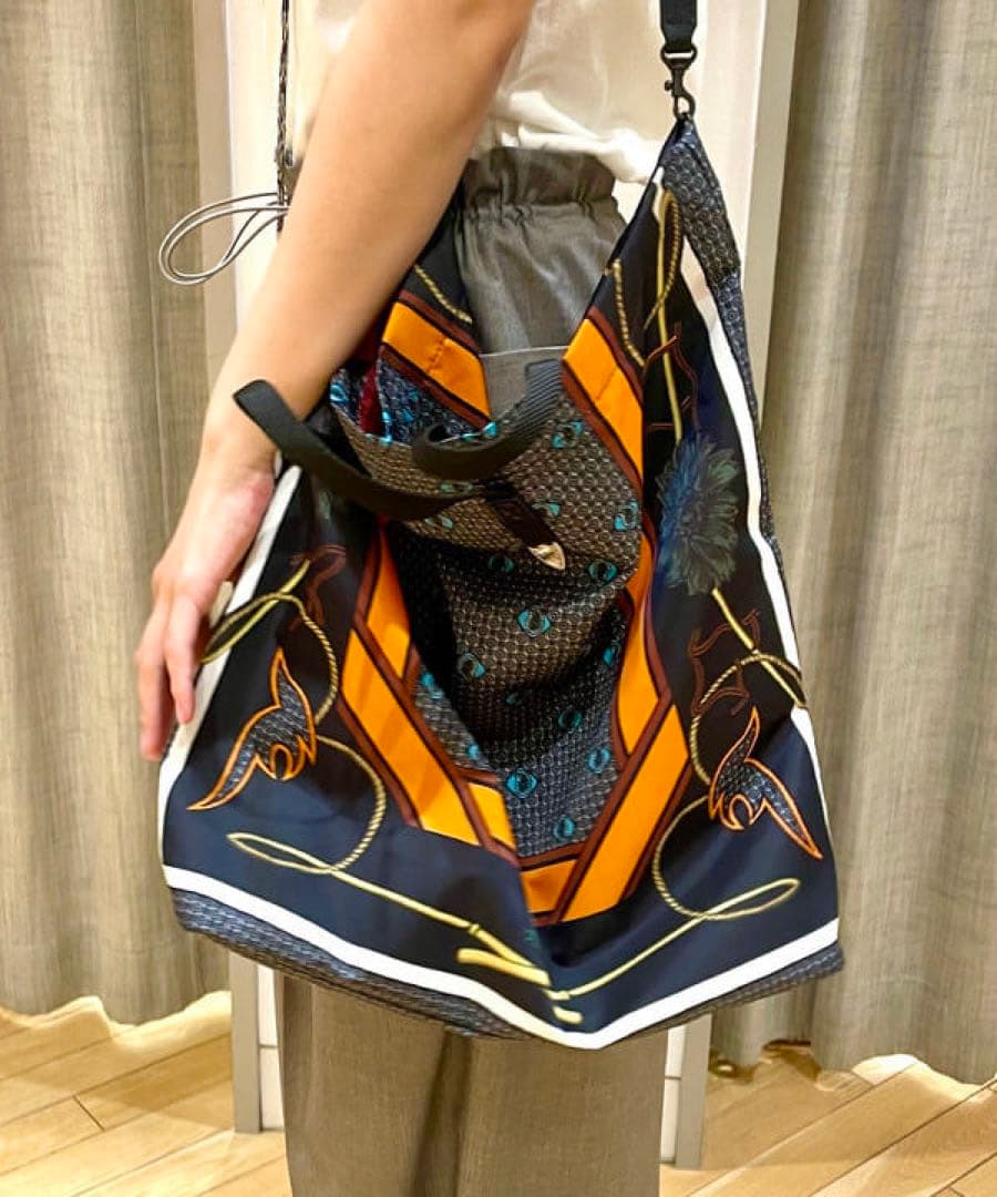 TOGA PULLA プリントトートバッグ TOGA PULLA プリントトートバッグ