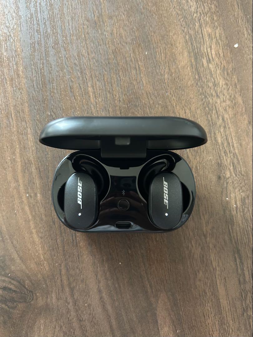 Bose ワイヤレスイヤホン 充電ケース付き