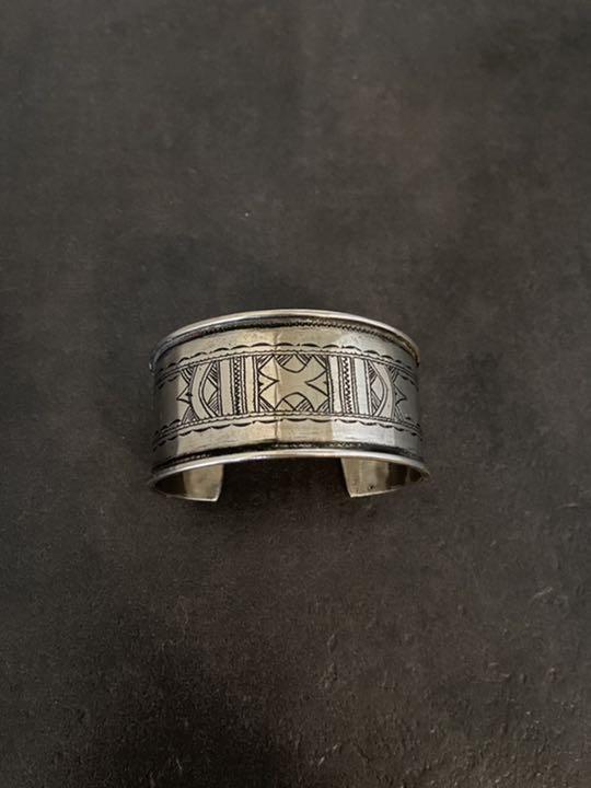 新品 刻印入り トゥアレグ族ワイドバングル bangle boteti.cdc.gov.bw