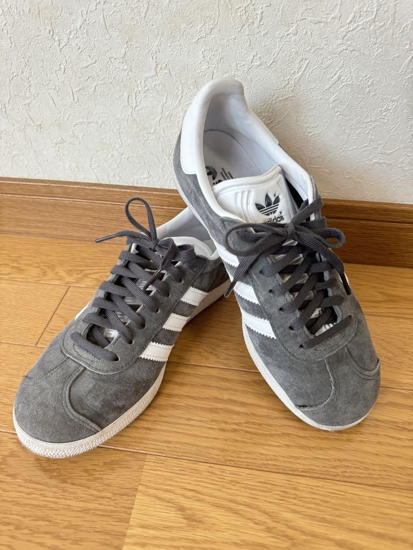アディダスオリジナルス スニーカー GAZELLE ガゼル(ダークグレー) 靴
