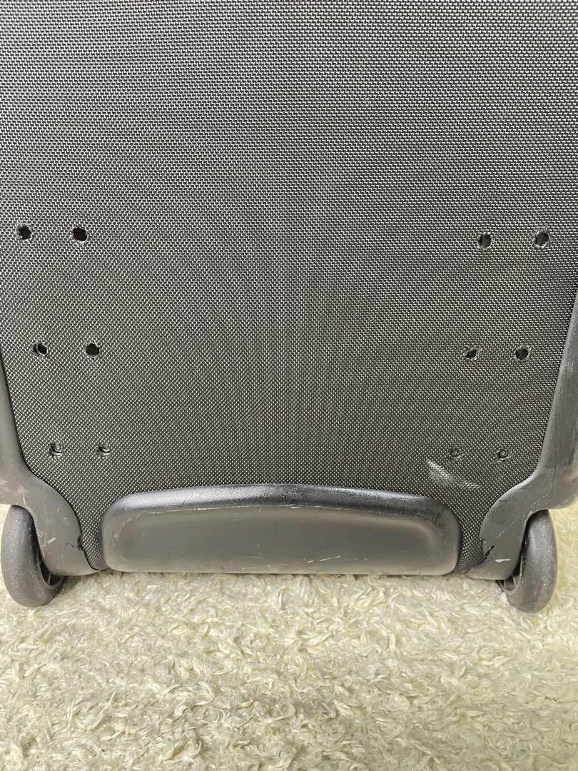 TUMI トゥミ キ　キャリーケース ブラック　【訳あり】