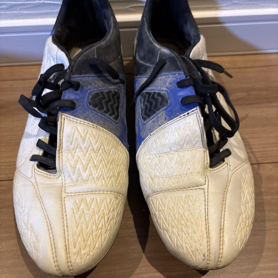 Umbro サッカーシューズ ホワイト/ブルー