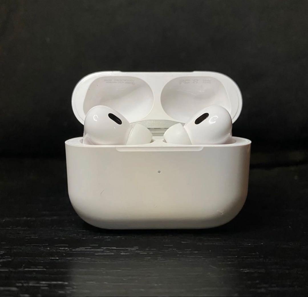 AirPods Pro 第2世代 ホワイト 充電ケース付き