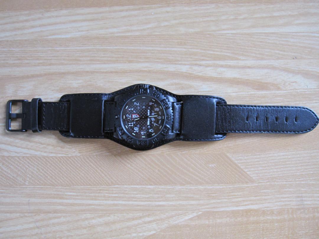 Luminox × Stussy × Megabassコラボ　腕時計　品