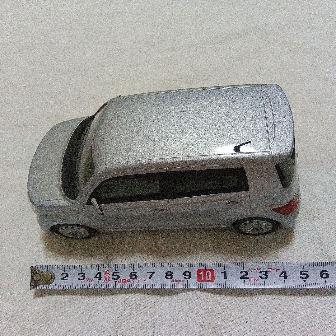 トヨタ bB 1/24 カラーサンプルカー - メルカリ