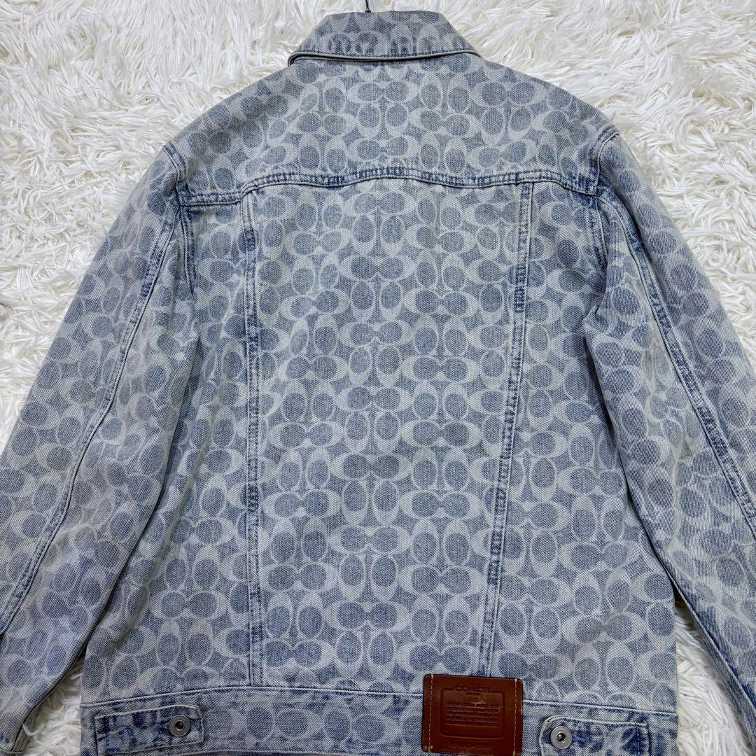美品 COACH（コーチ）近年モデル シグネチャー柄 デニム
