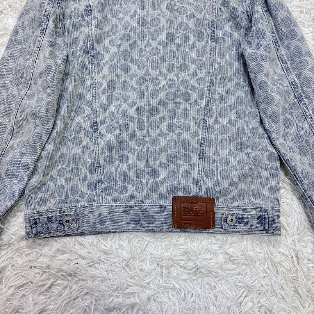 美品 COACH（コーチ）近年モデル シグネチャー柄 デニム