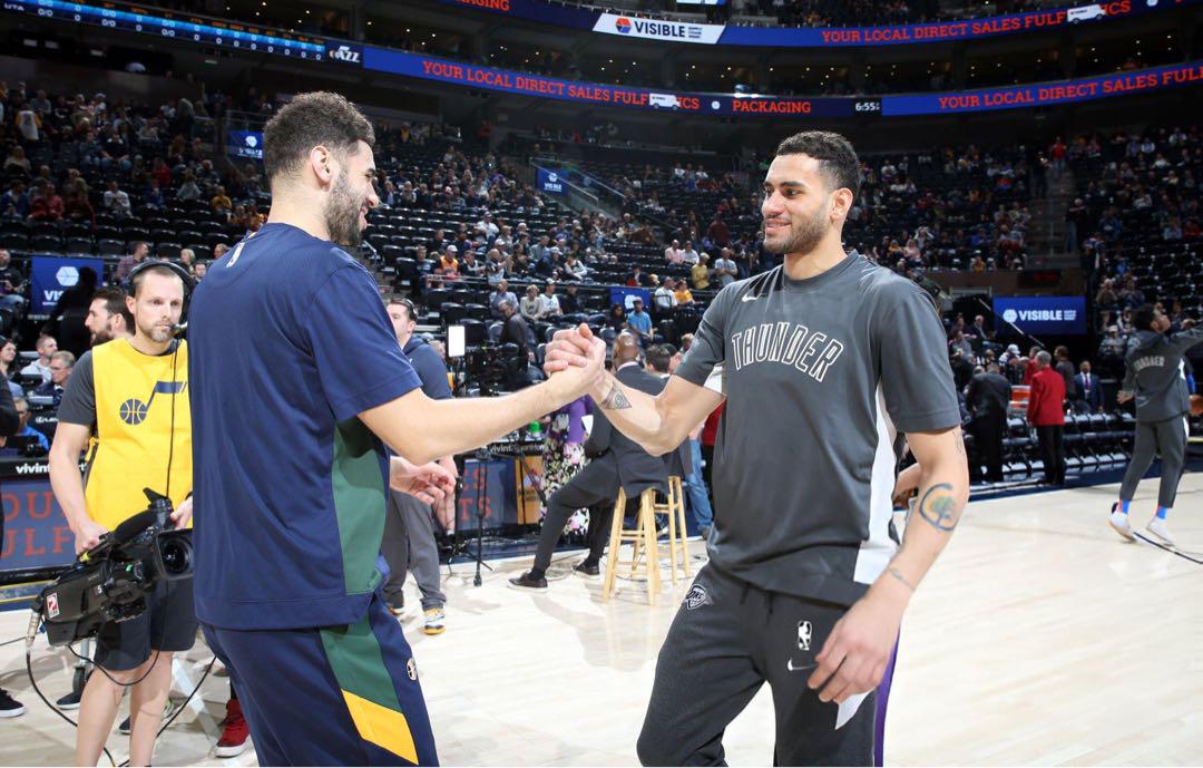 ユタジャズNBA20シーズン選手支給品Used ELワームアップTシャツM
