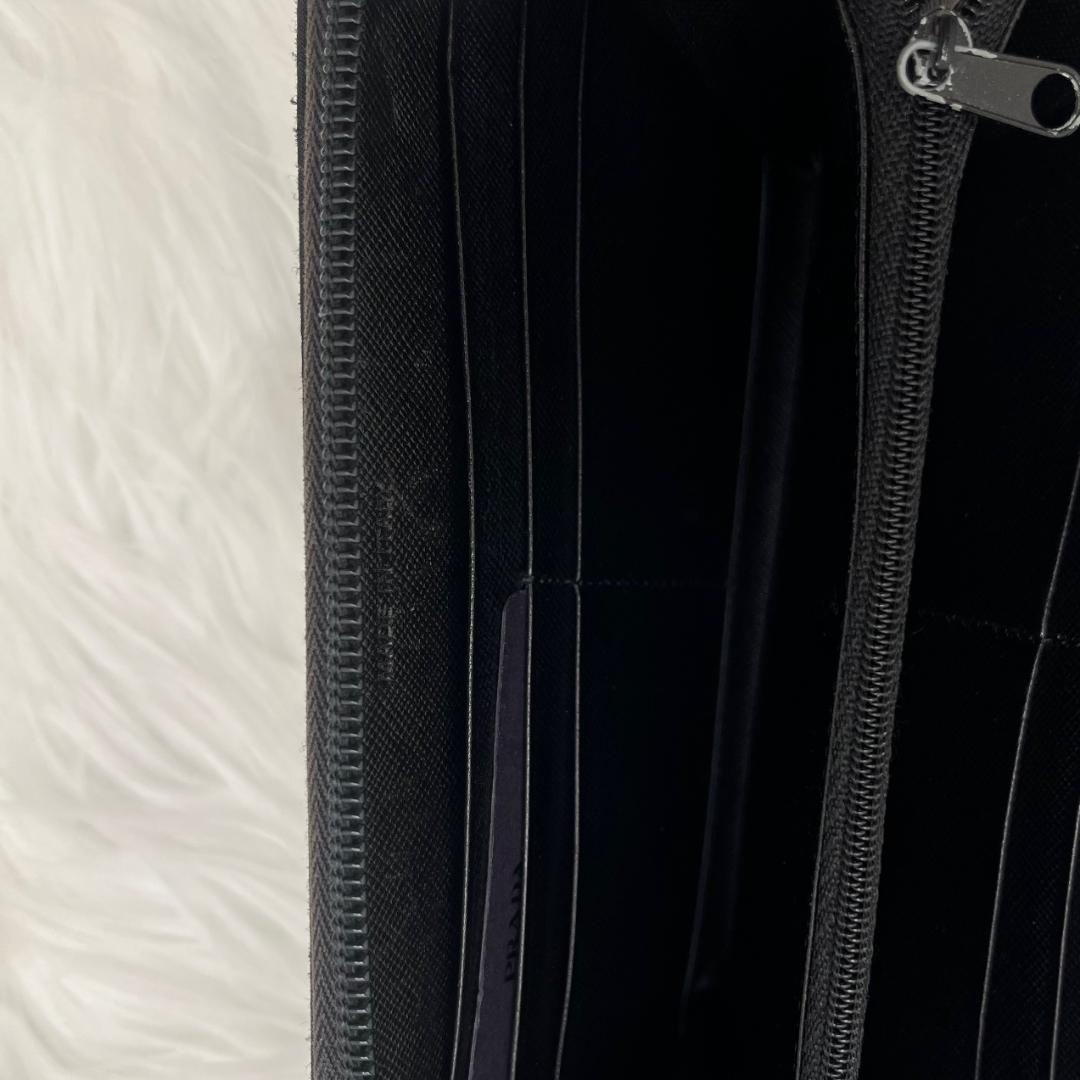 PRADA プラダ 長財布 ナイロン ラウンドファスナー 三角ロゴ