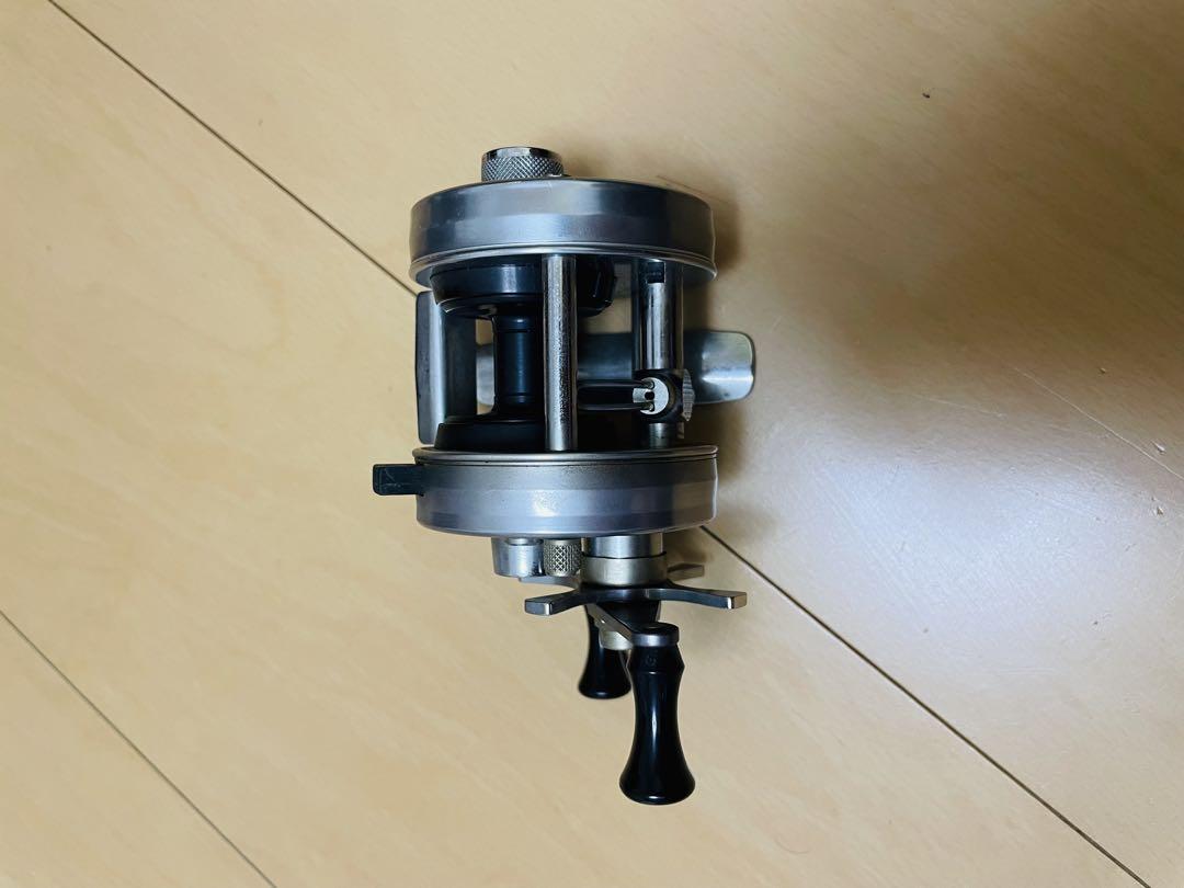 ABU Ambassadeur 1500C シルバー メタルリール