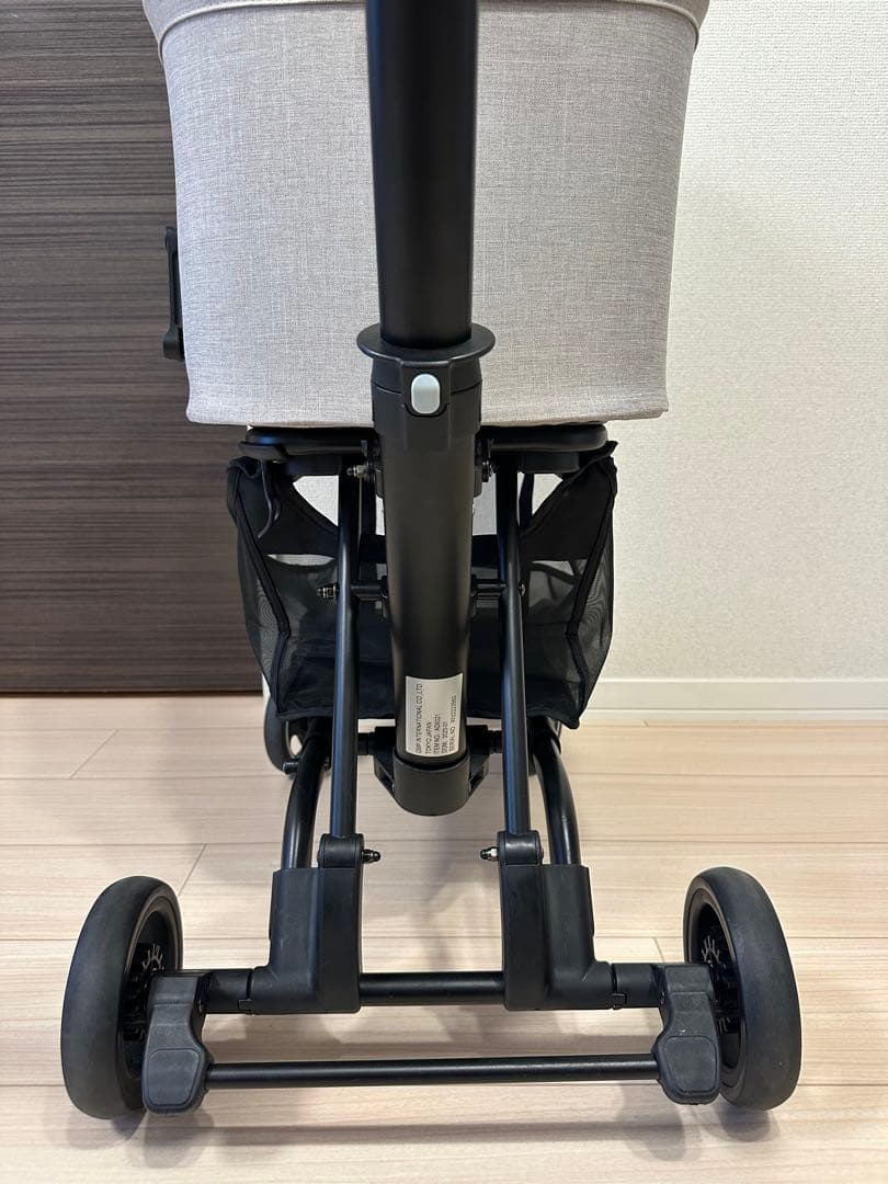 AIRBUGGY FITT Wiz(エアバギーフィット ウィズ) アースサンド AIRBUGGY FITT Wiz(エアバギーフィット ウィズ) アースサンド