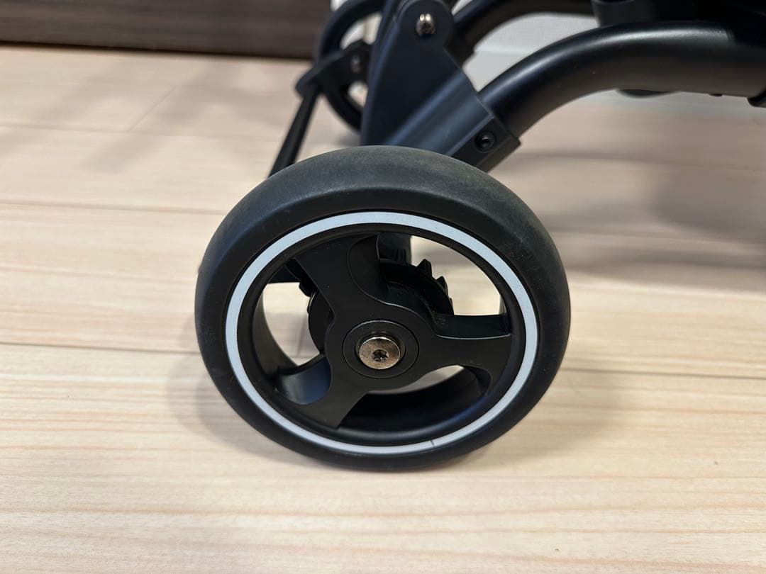 AIRBUGGY FITT Wiz(エアバギーフィット ウィズ) アースサンド AIRBUGGY FITT Wiz(エアバギーフィット ウィズ) アースサンド