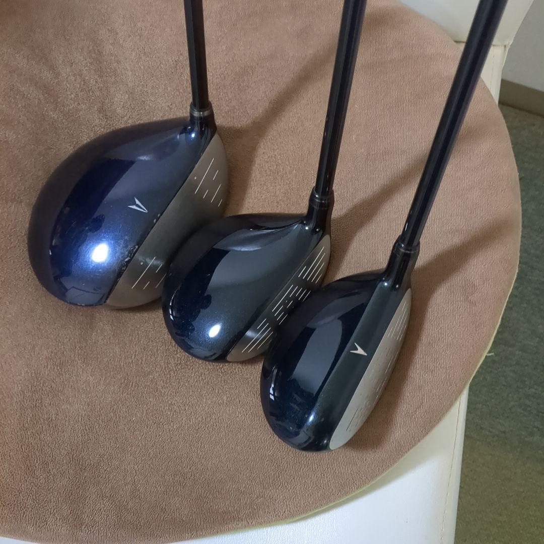 TaylorMade ゴルフバッグとXXIOクラブセット XXIO ゼクシオ TaylorMade テーラーメイド メンズゴルフ14本