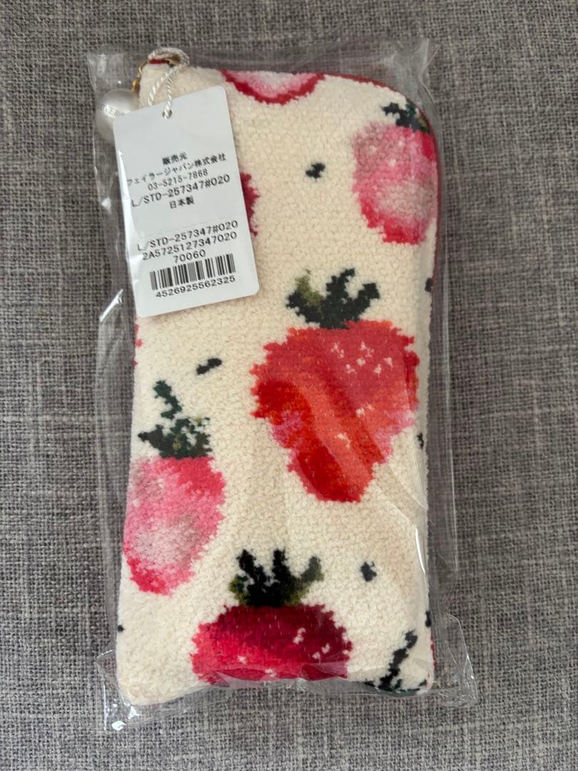 新品、未開封 フェイラーラブラリー ストロベリードット メガネポーチ