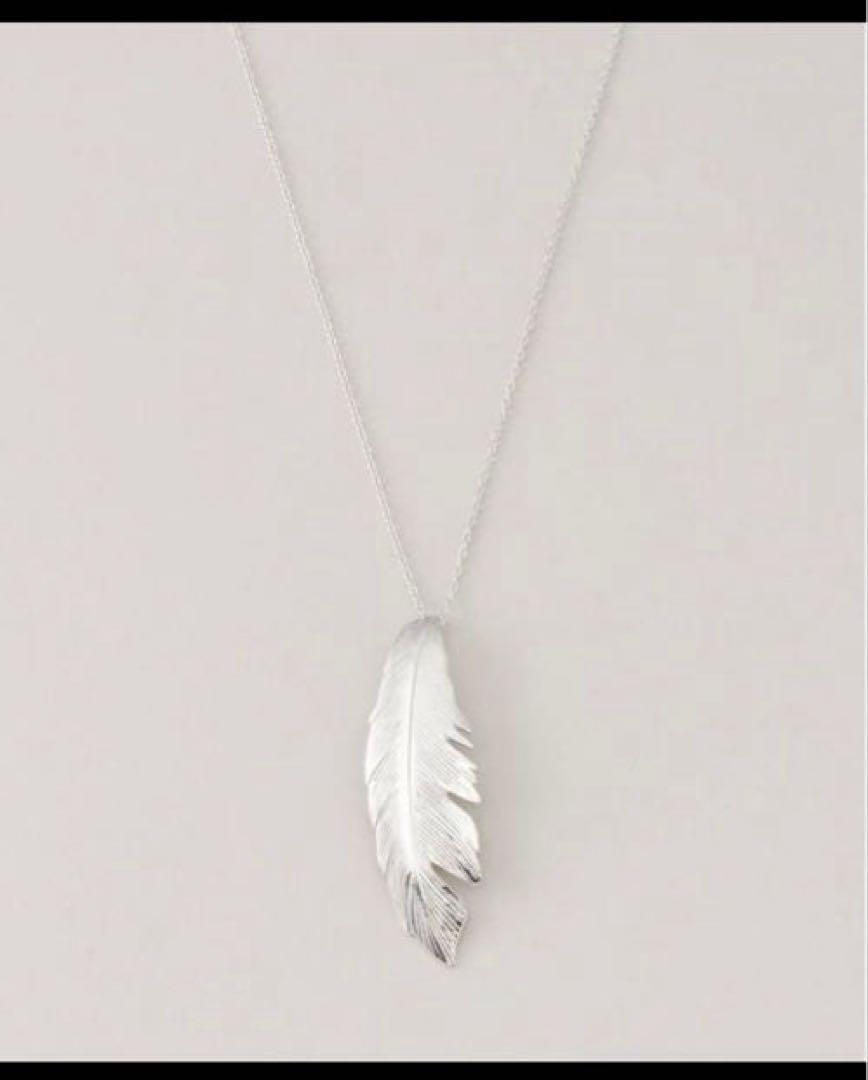アパルトモン　MANON JEWELRY feather pendant P-Feather_Pendant_Mini_Pave_y-