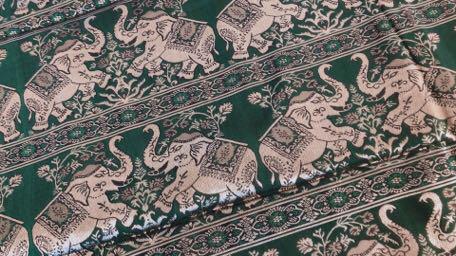 タイシルク深緑ゴールドアジアエスニック象柄ソファー・ベッドカバー約200×250