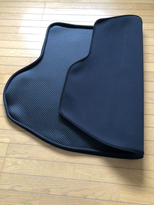 ハリアー 美品 ほぼ未使用 H13YE-m59286486005 60系 純正品ラゲッジマット 国産在庫