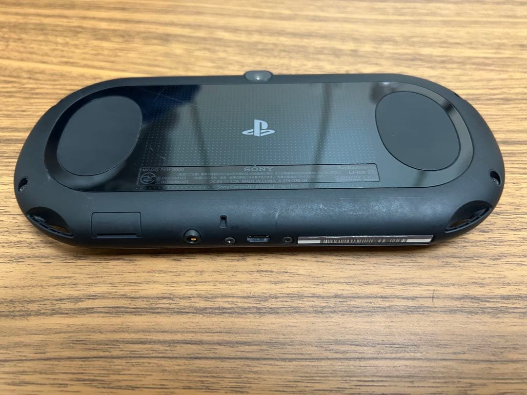 SONY PS Vita 本体 ケース付き