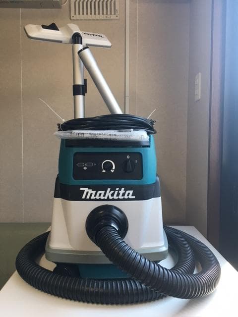 良品　makita・マキタ　ハイブリッド集じん機　VC860D　乾湿両用　8L