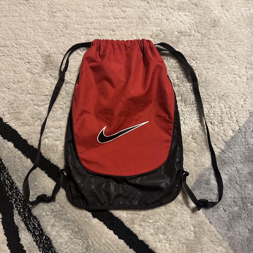 Nike ナップサック　レッド/ブラック