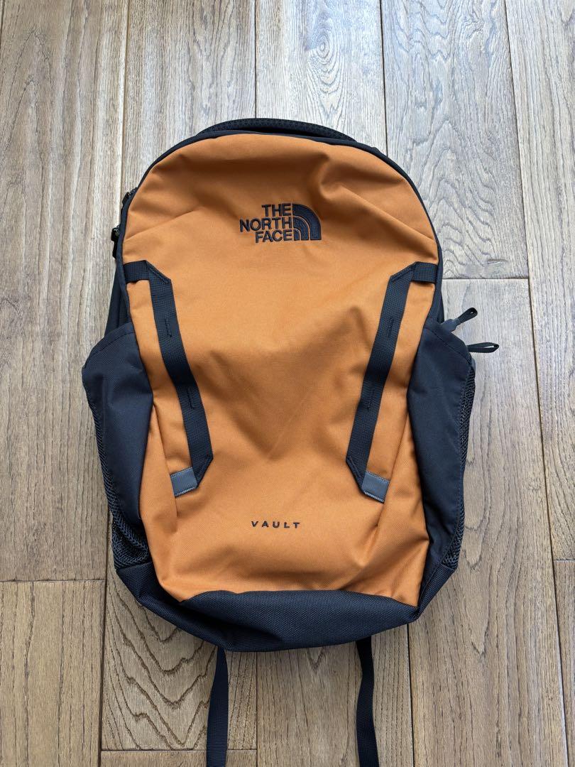 THE NORTH FACE VAULT リュック