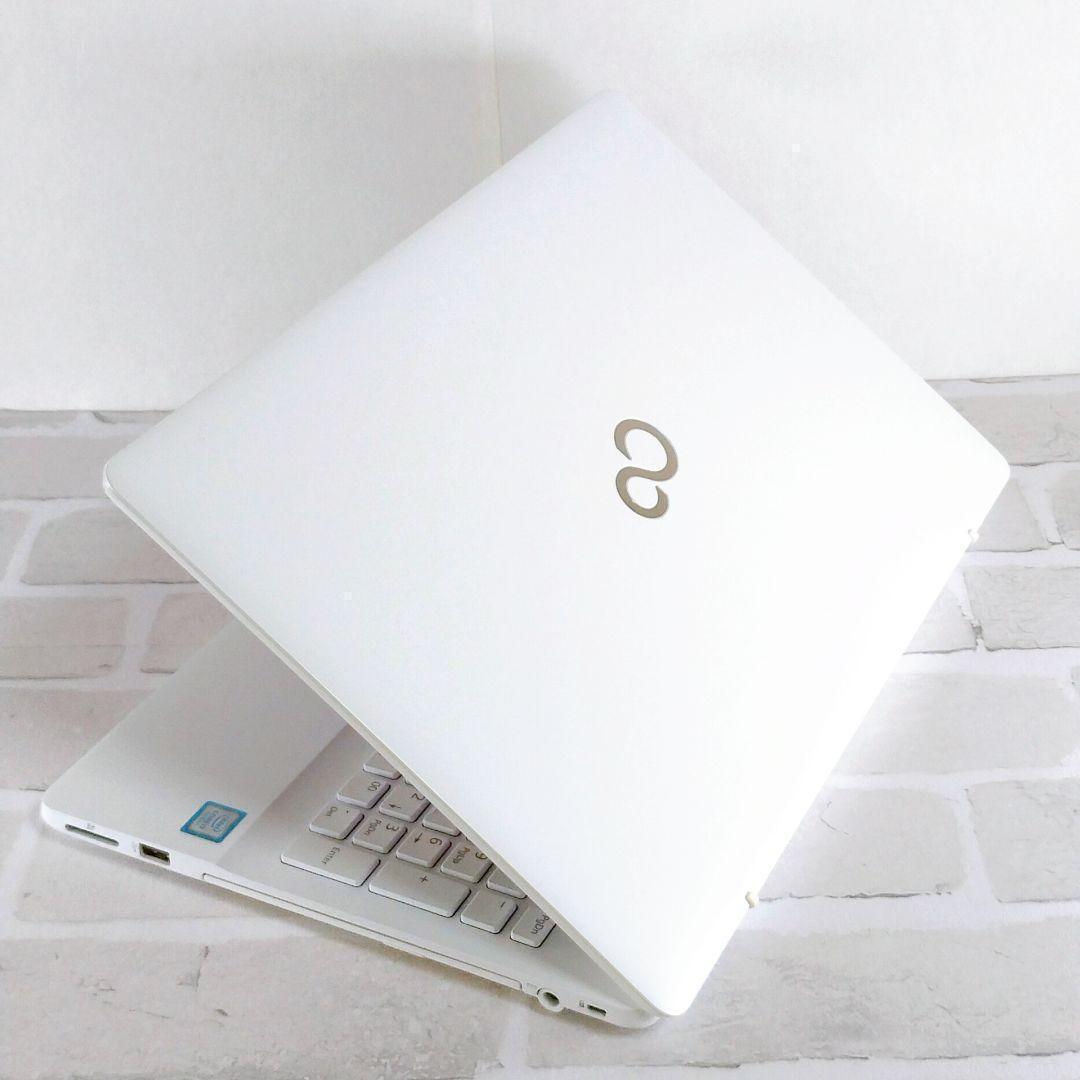 美品✨1TB✨フルHD✨Corei7✨Windows11✨ノートパソコン カメラ 美品✨1TB✨Corei7✨フルHD✨Windows11✨ノートパソコン カメラ