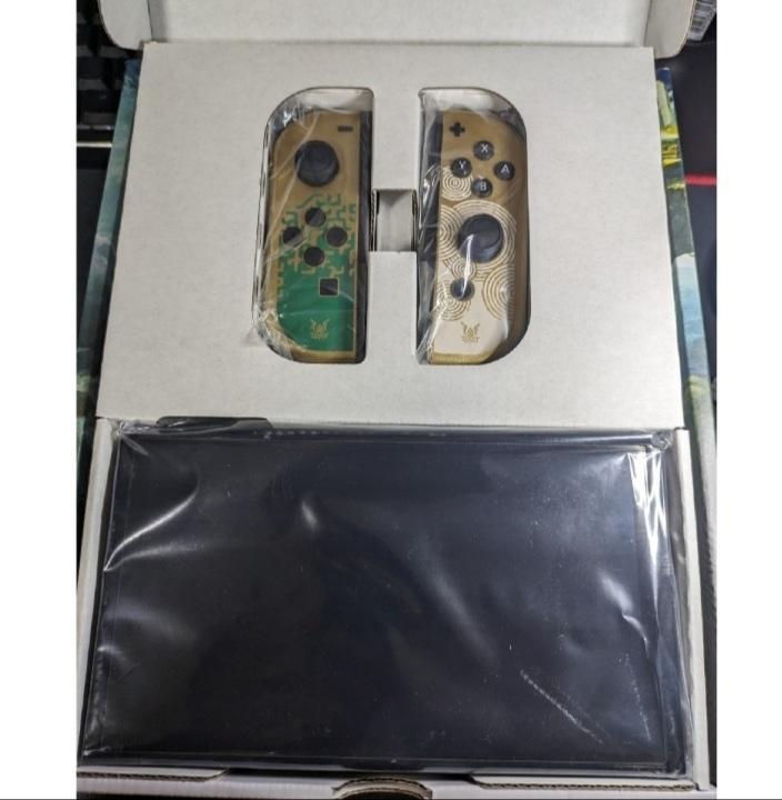 ゼルダの伝説特別版のNintendo Switch 有機ELモデル　美品！！ Amazon.co.jp: Nintendo Switch(有機ELモデル) ゼルダの伝説