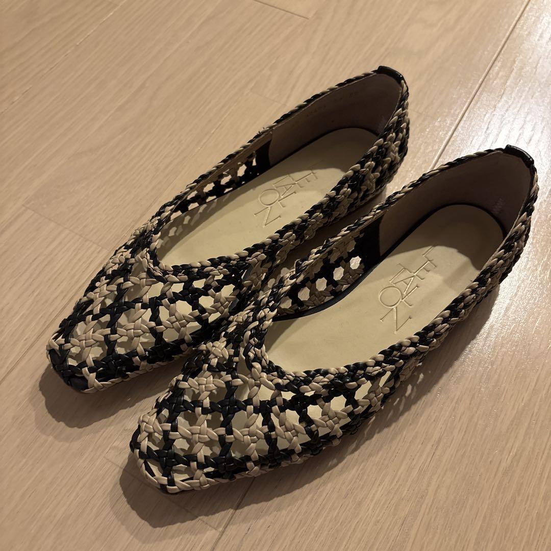 美品　LE TALON スクエアメッシュフラット　22.5cm