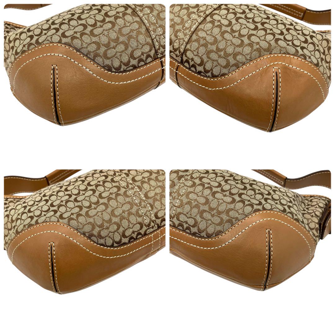 2097 Coach Mini Signature Small Hobo