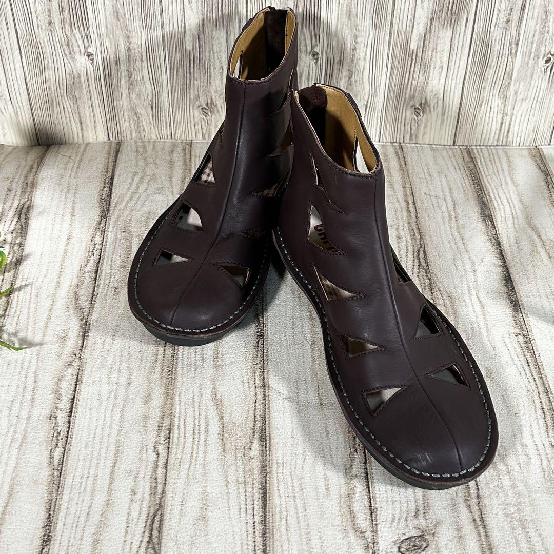 新品同様【CAMPER】ショートブーツ　バックファスナー　フラットソール　37