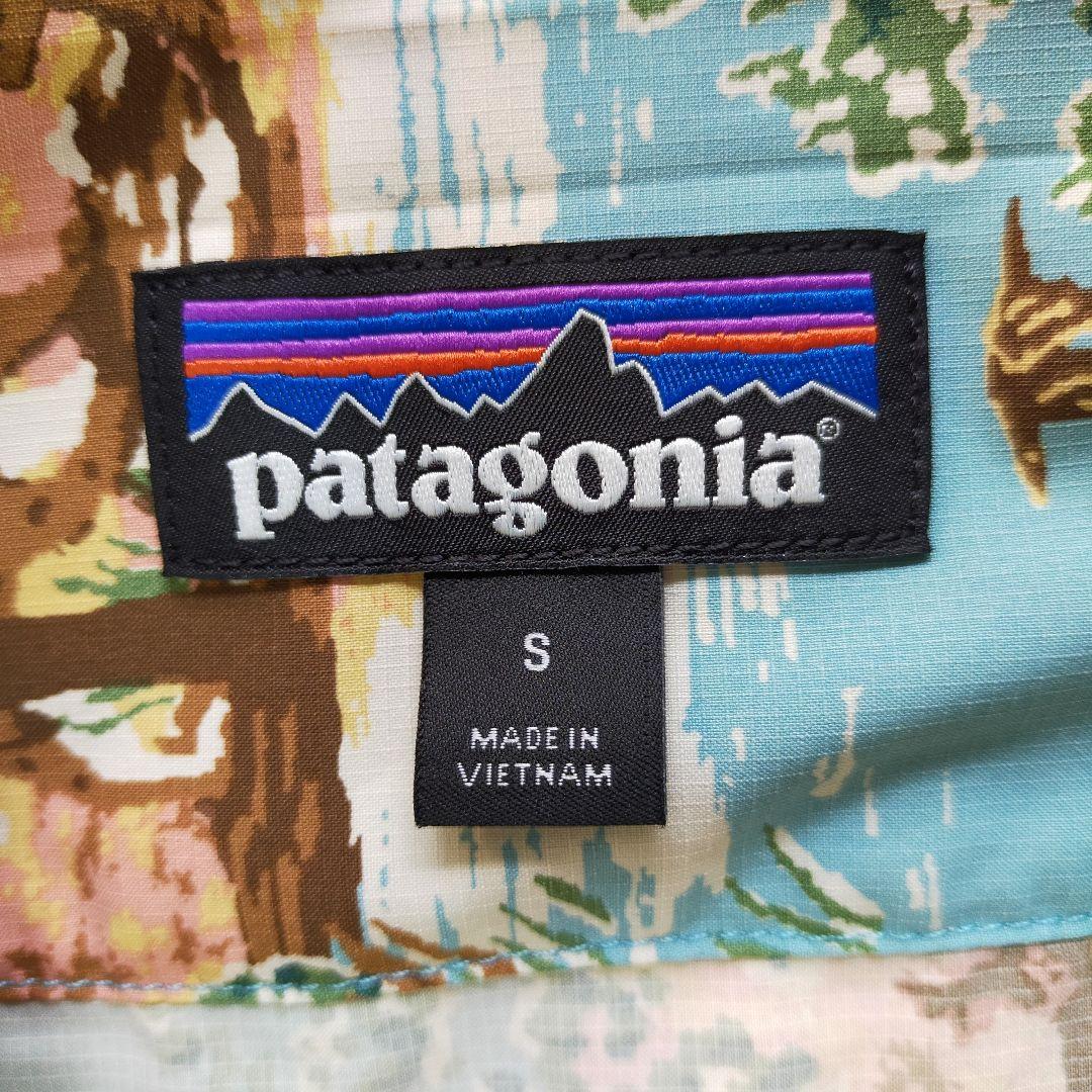 美品　Patagonia　S　FA18　アロハシャツ　総柄　半袖シャツ 美品 Patagonia S FA18 アロハシャツ 総柄 半袖シャツ
