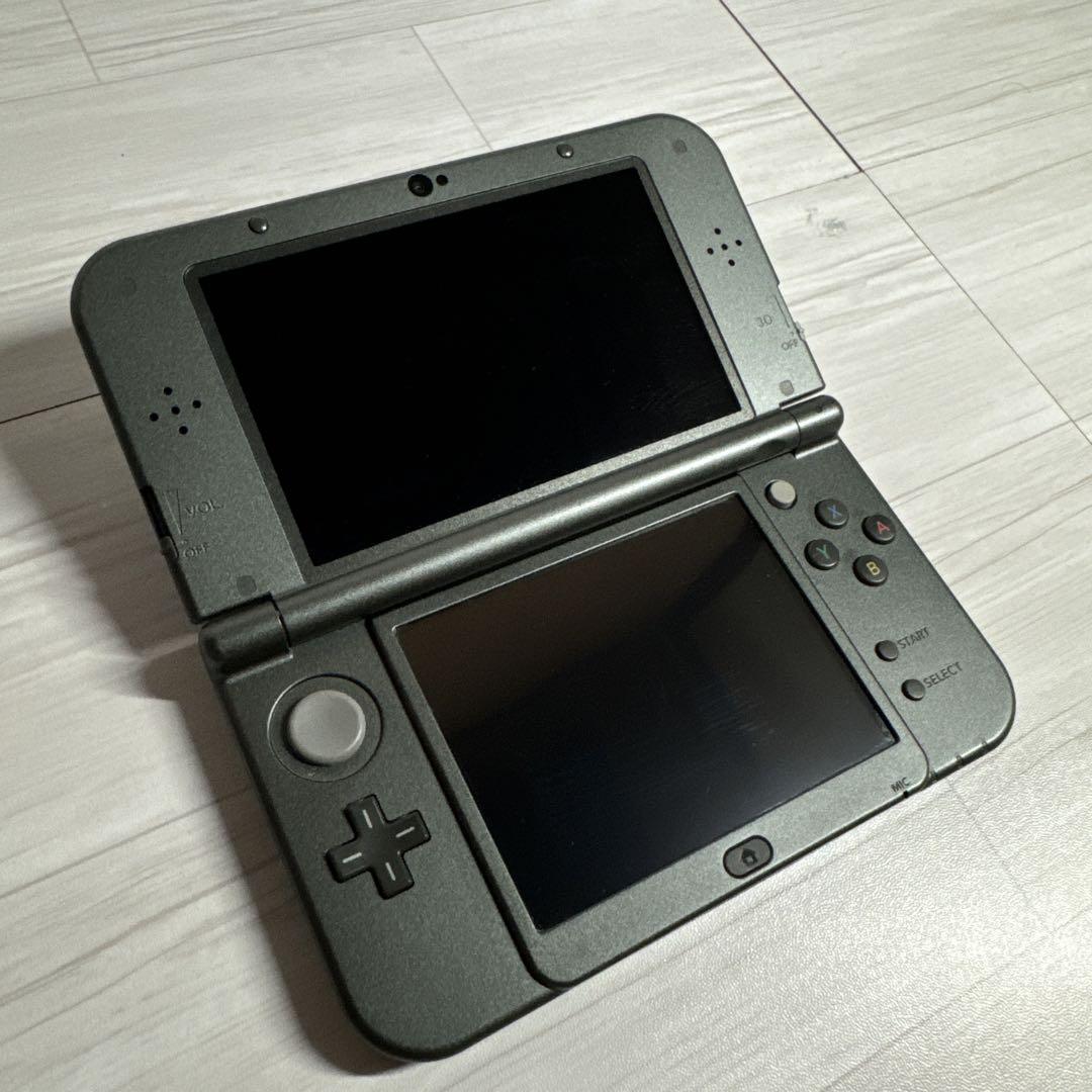 【良品】Newニンテンドー3DS LL メタリックブラック 黒 本体 画像3