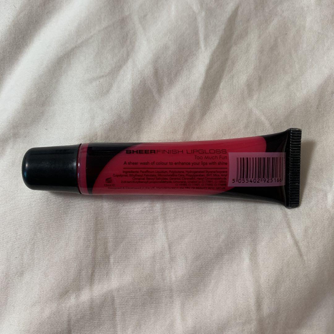 メルカリ Mua リップグロス 濃いピンク 600 中古や未使用のフリマ