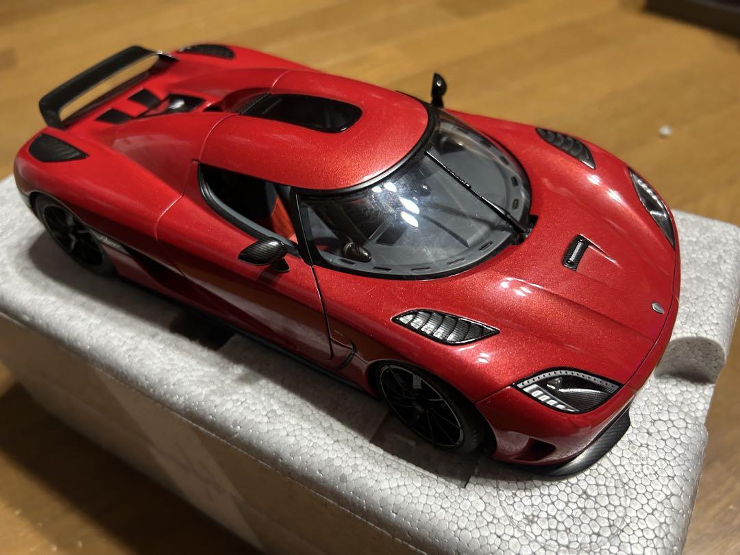 希少　1/18ダイキャスト　Autoart ケーニグセグ アゲーラ　レッド