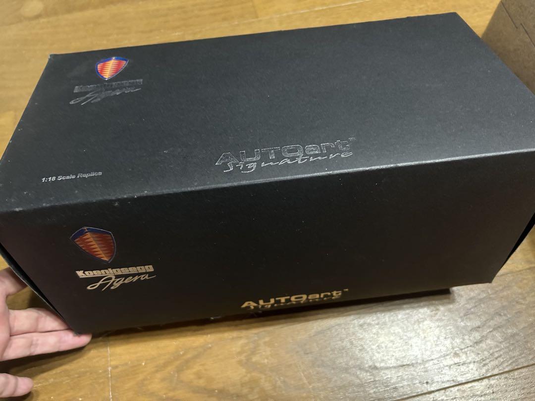 希少　1/18ダイキャスト　Autoart ケーニグセグ アゲーラ　レッド