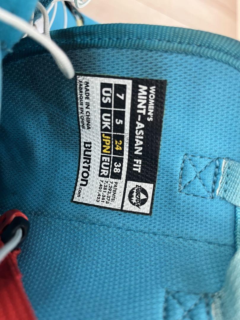 Burton スノーボードブーツ 女性用 青　24㎝