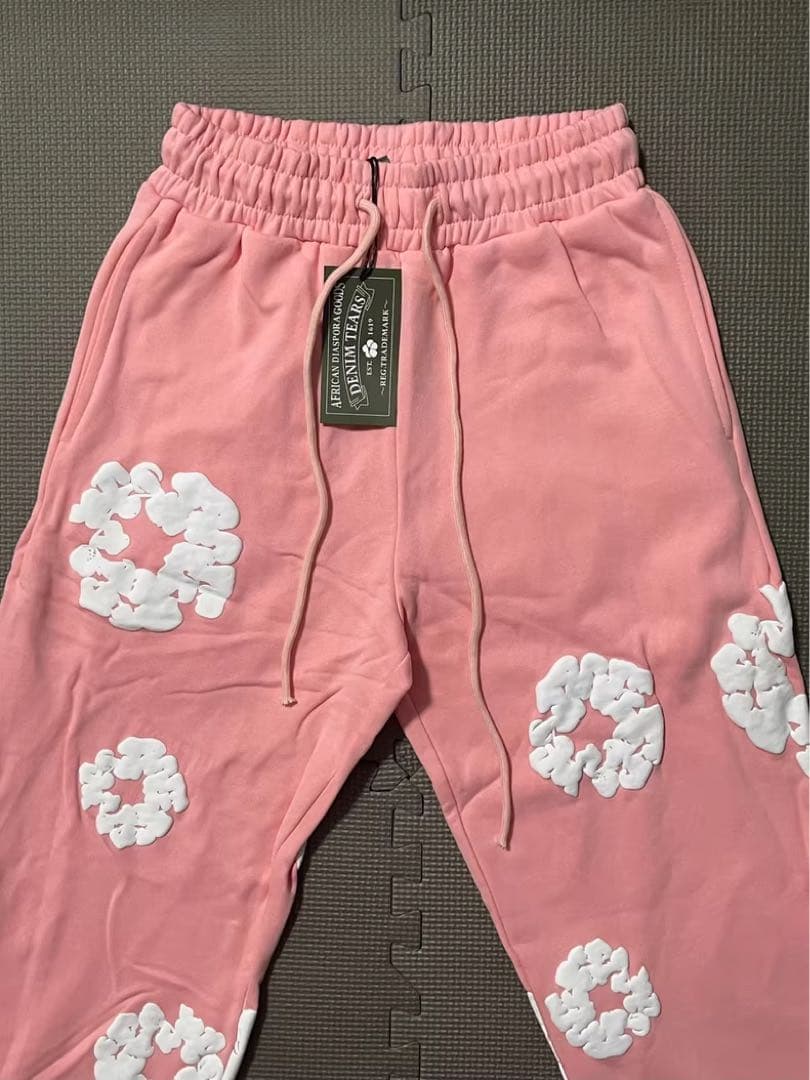DENIM TEARSピンク ジョガーパンツ 新品タグ付き DENIM TEARSピンク ジョガーパンツ 新品タグ付き