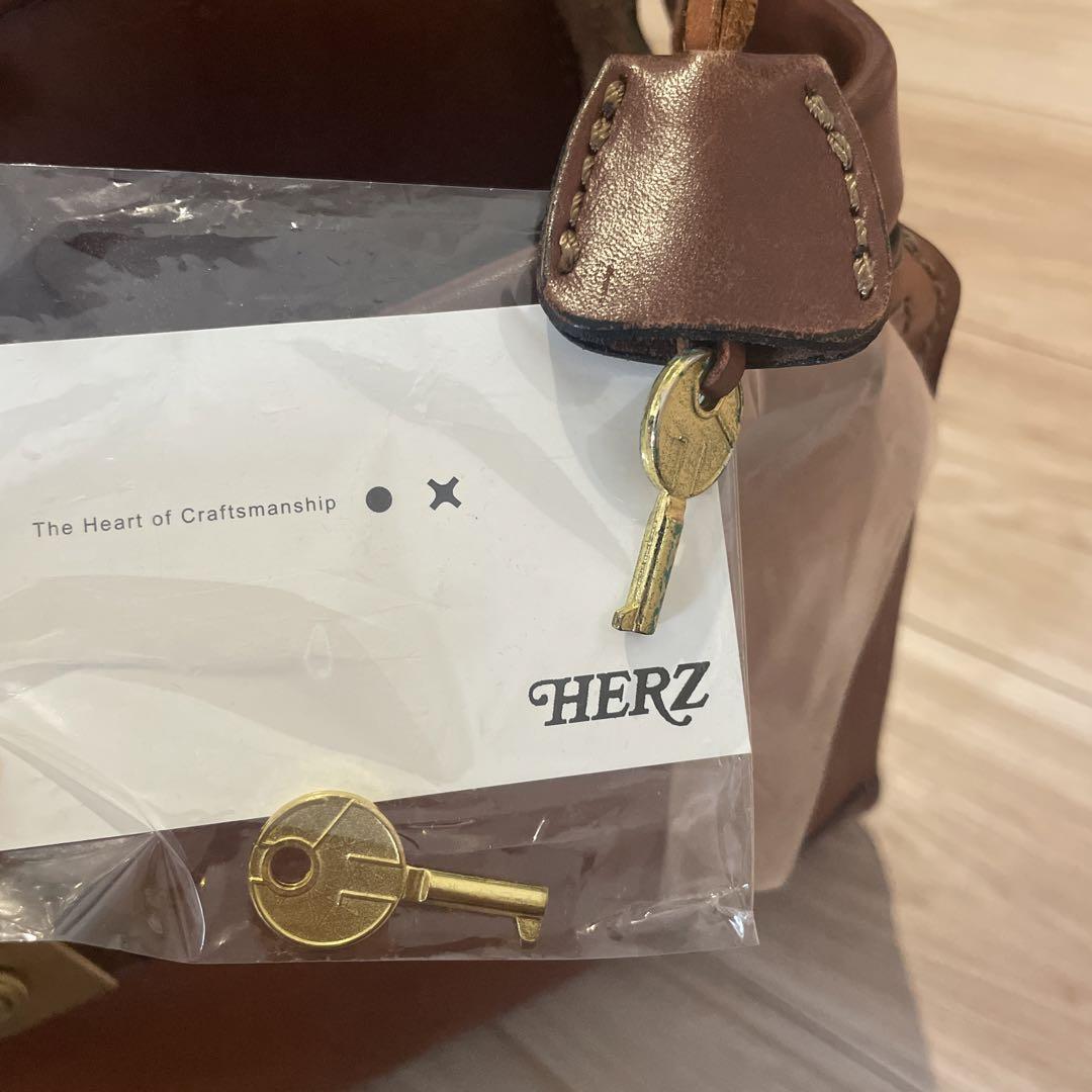 HERZ 皮バック