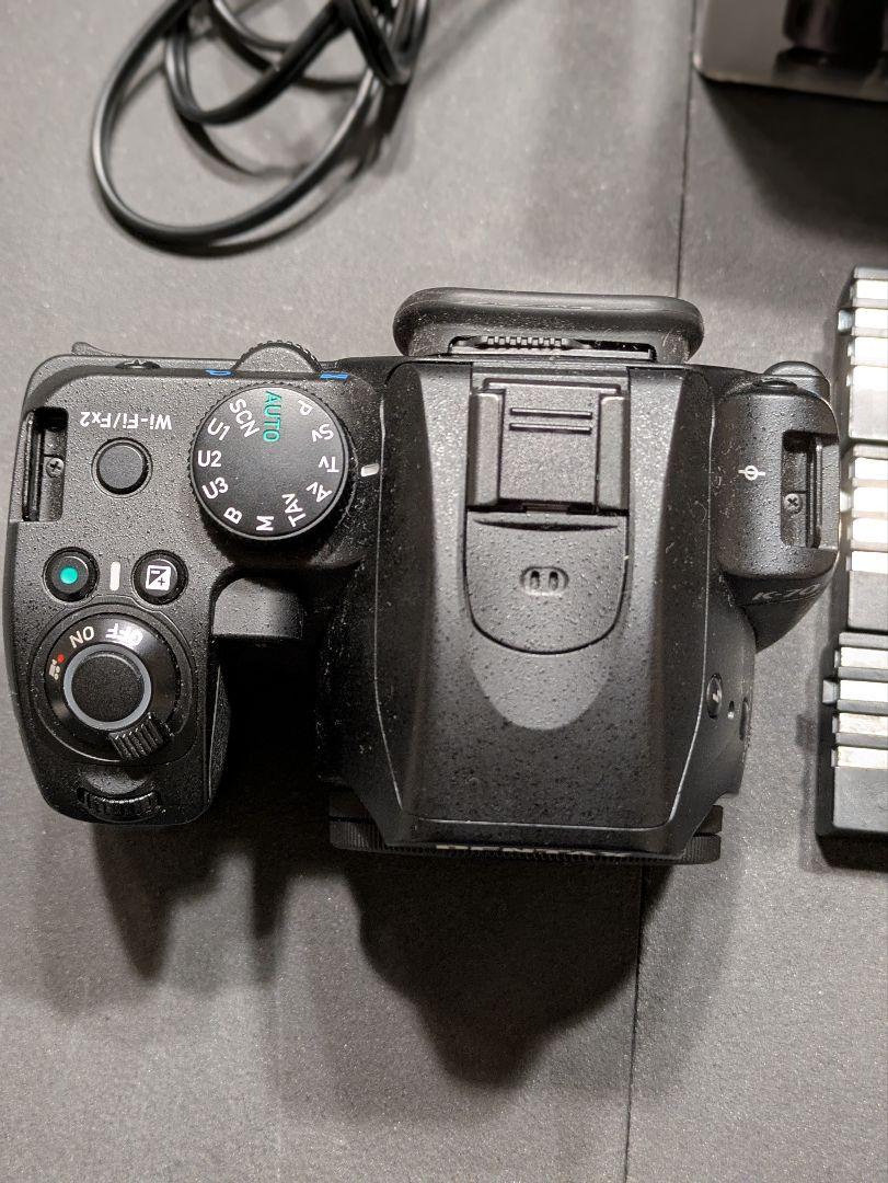PENTAXK-70ボディAPS-C一眼レフカメラ　DA40mmf2.8XS付