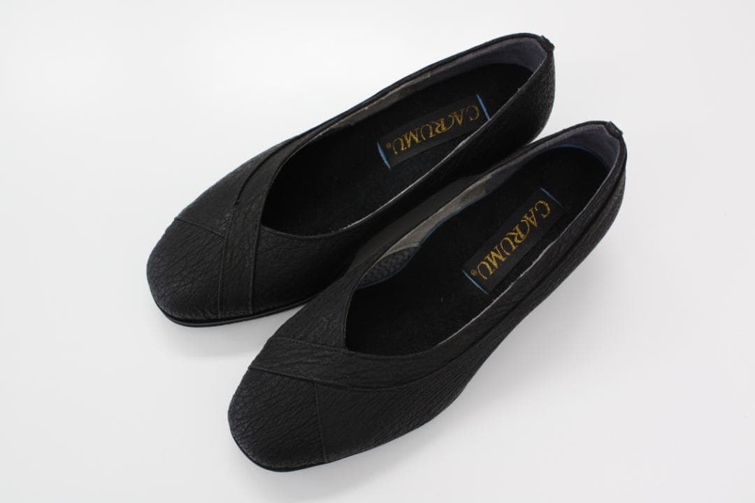 移転につき在庫処分。No.262 パンプス 黒シャーク皮23.5cm