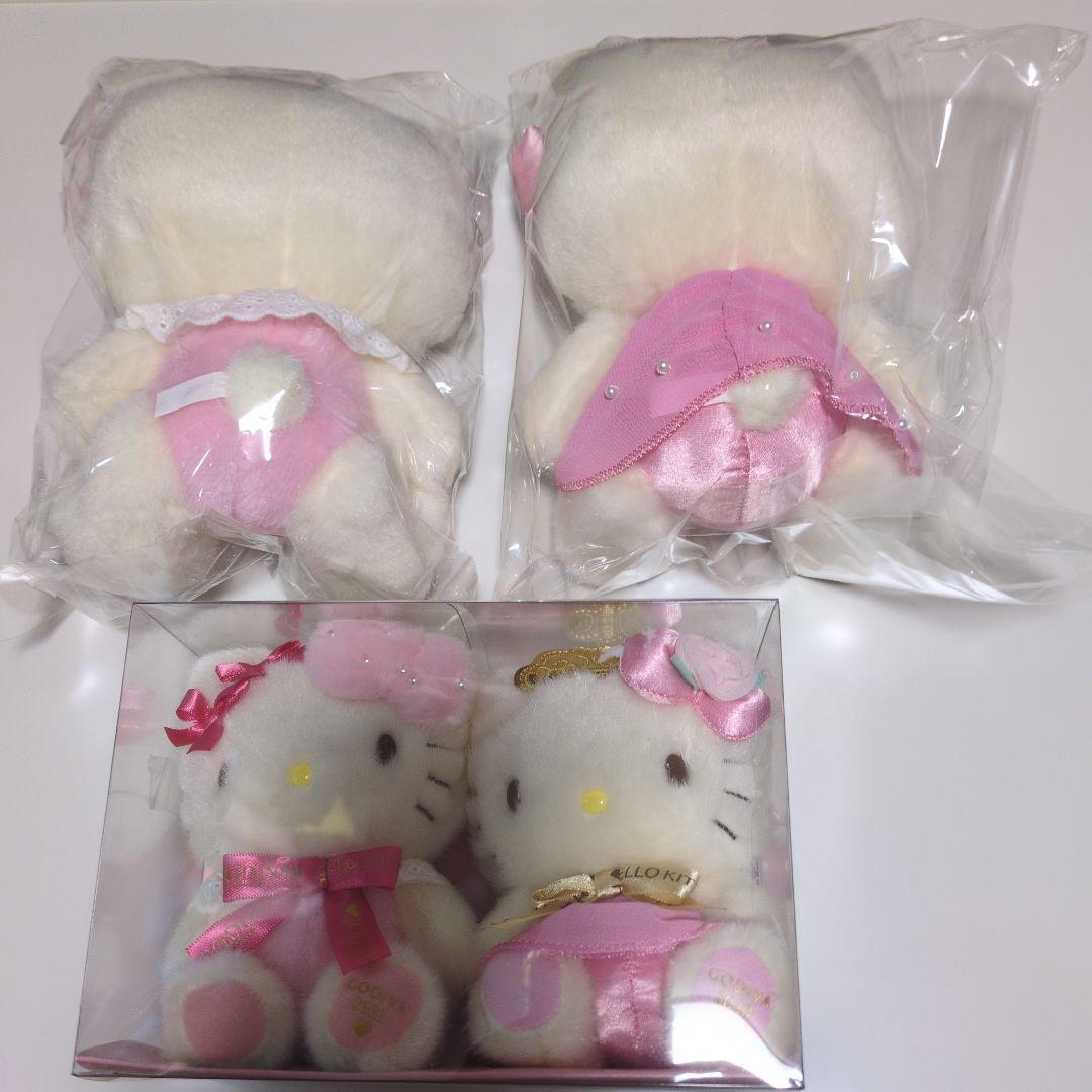 半額ストア 2021 2020 キティ GODIVA 4体 マスコットΩ ぬいぐるみ ぬいぐるみ