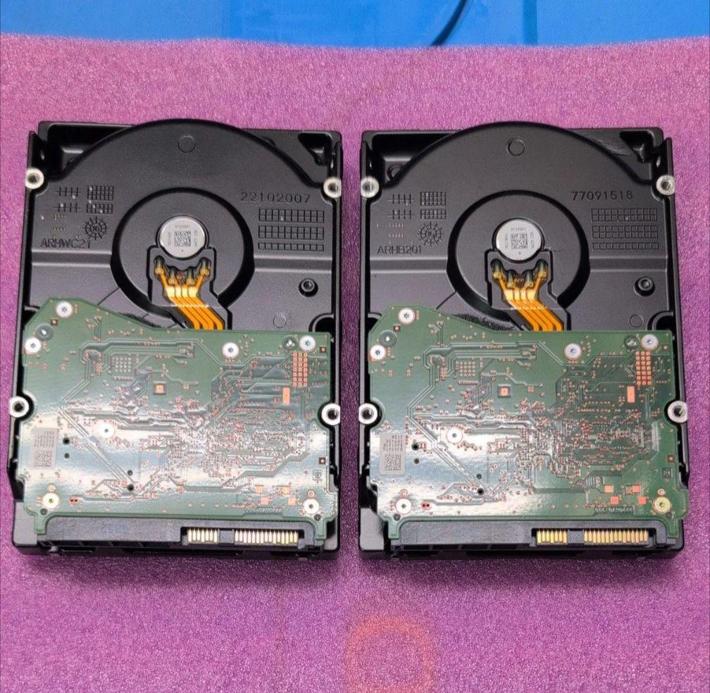 4台　HGST SAS HDD 8TB 12Gb 7200RPM