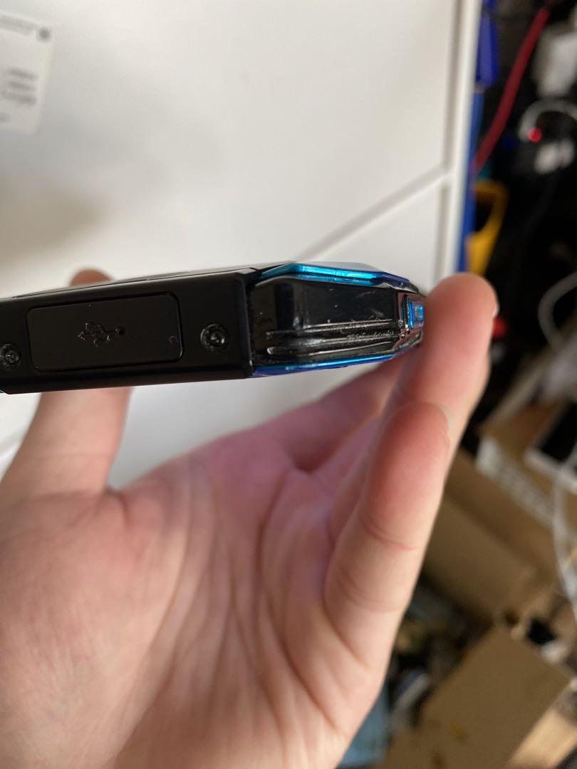 スマートフォン本体 Torque G04 KYV46
