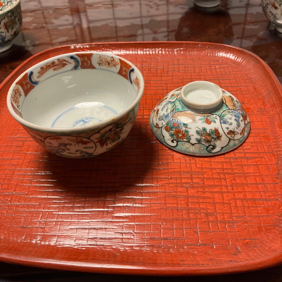 古伊万里　蓋付きの茶碗
